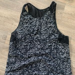 Lululemon workout tank